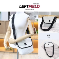 LEFTFIELD簡約素面輕便郵差包｜韓國製側背包 NO.LF2032