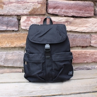 日系防潑水多隔層後背包｜13吋筆電可放 × 便利後開設計 NO.WBGG005