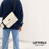 LEFTFIELD 韓製防潑水迷你側背包｜附吊掛收納包 郵差包 男女通用 NO.LF352