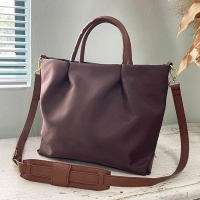 SADIE 輕量防潑水手提側背包｜可拆背帶 多隔層收納 NO.WB012